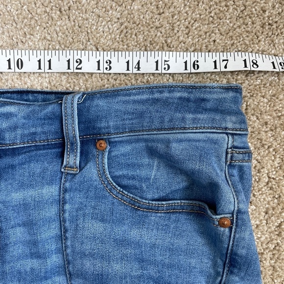 Lane Bryant Signature Fit Mid-Rise Flare Jeans Medium Wash Women’s Size 14 - Picture 8 of 12